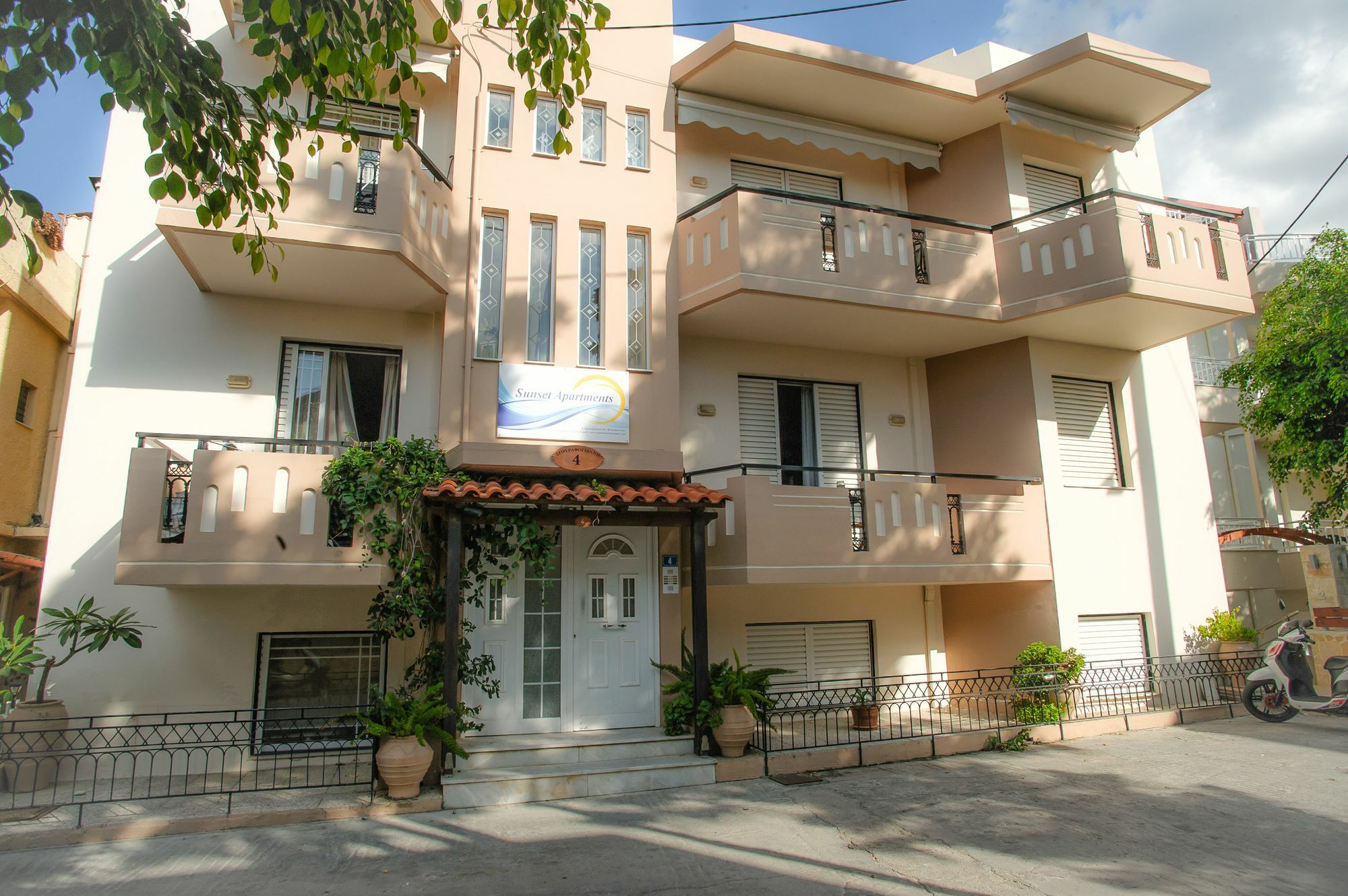 Sunset Seaside Apartments & Studios Rethimno Eksteriør billede